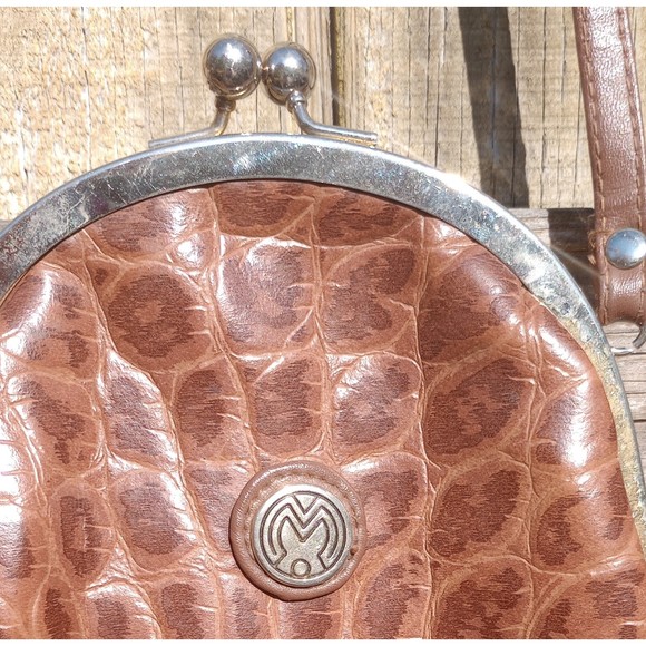 Vintage Monique Leather Crossbody - Picture 3 of 6